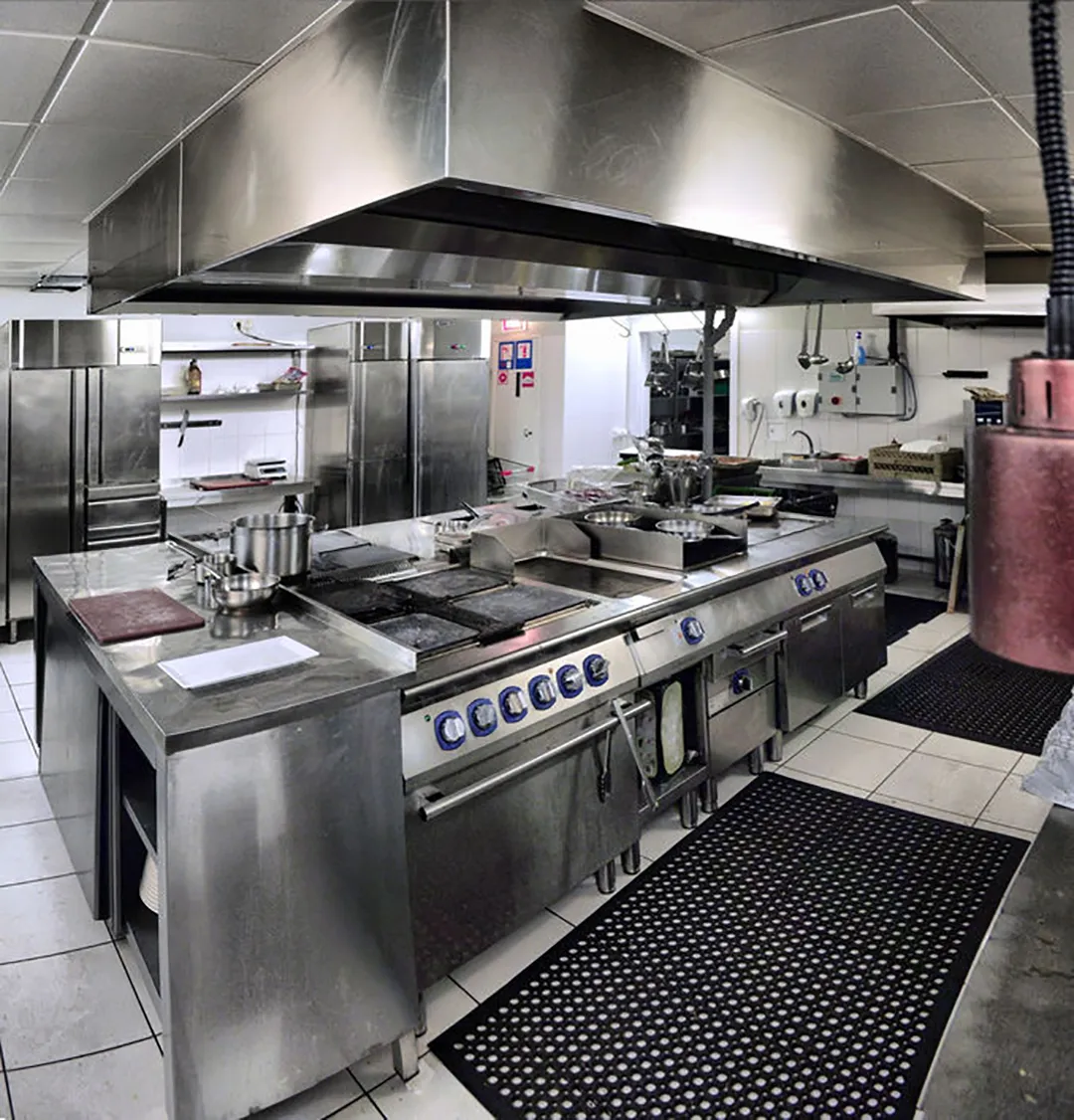 Exhaust hood cleaning before and after
